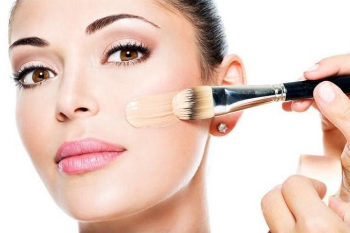 10 Foundations for Combination Skin
