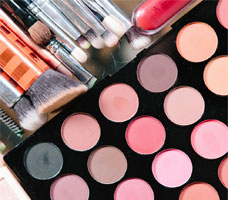 15 Best Matte Eyeshadow Palettes...